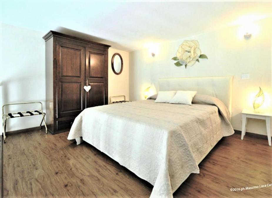 Charming Suite Cavour Heart Of Florence Exterior photo