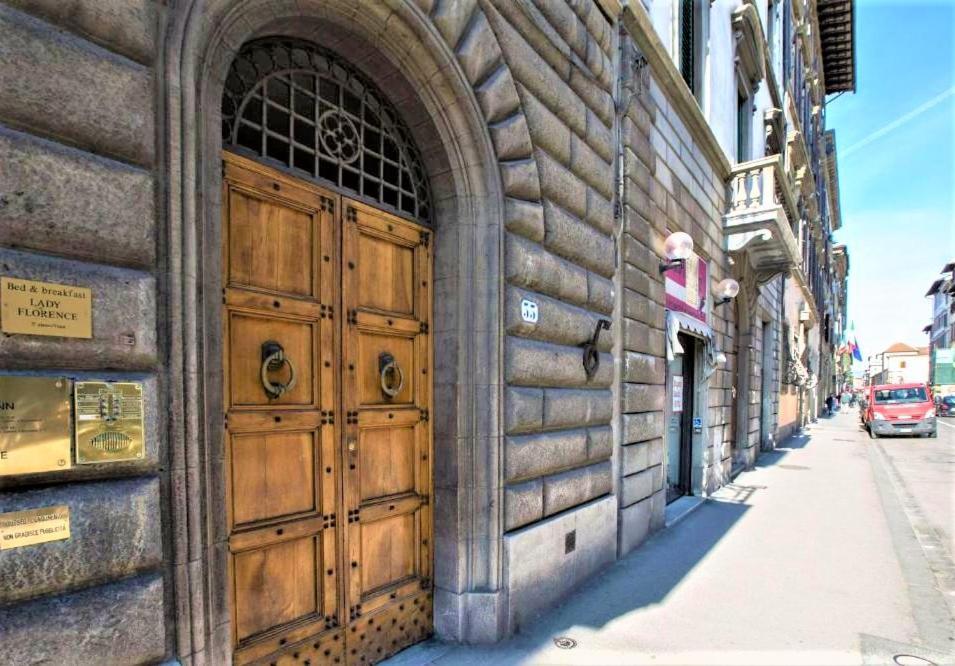 Charming Suite Cavour Heart Of Florence Exterior photo