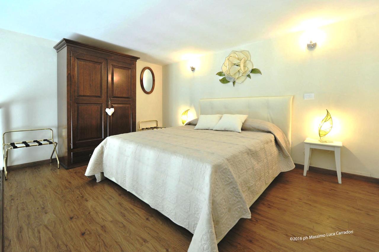 Charming Suite Cavour Heart Of Florence Exterior photo